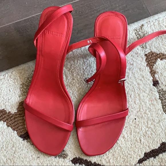 VETEMENTS EIFFEL Tower Sandals - Picture 5 of 16